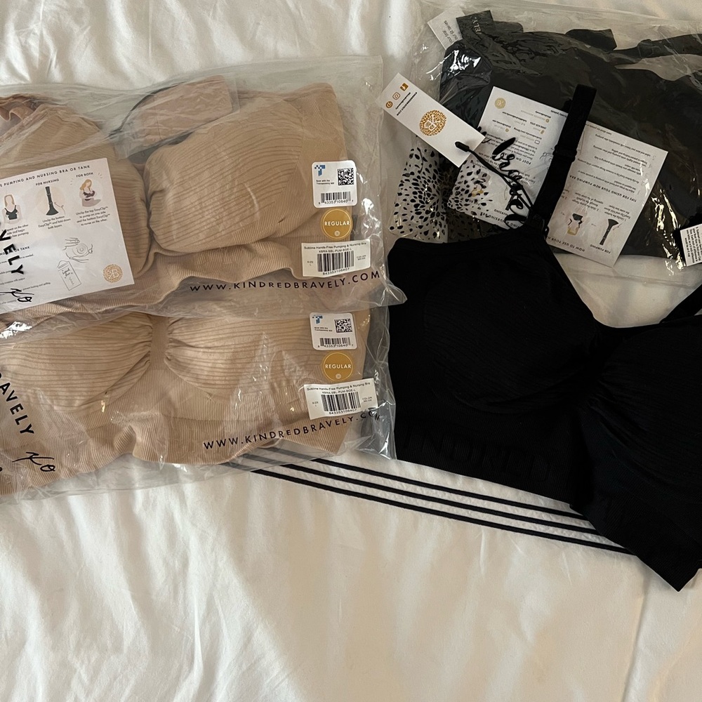 BNWT Kindred Bravely Sublime Hands-Free Pumping and Nursing Bra! Set of 4!
